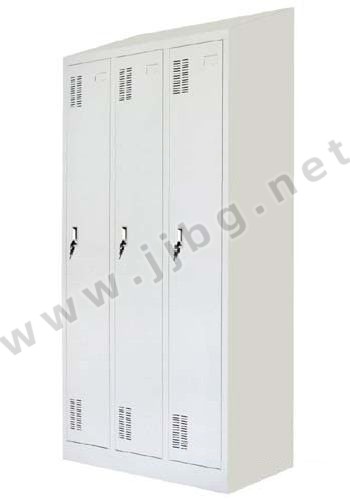 斜頂三門(mén)更衣柜